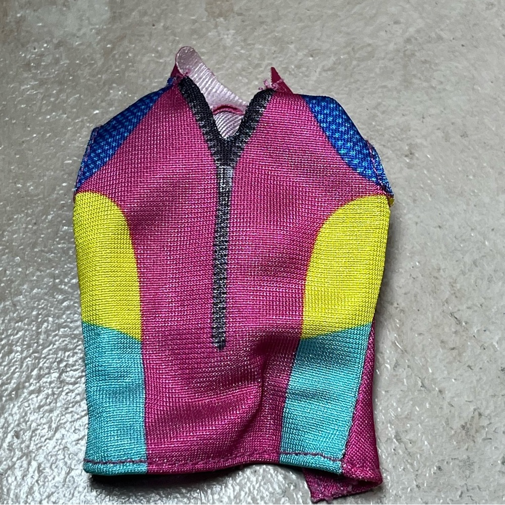 Barbie Dolphin Magic Ocean Treasure Playset 2016 diver doll top shirt